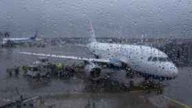 Lluvia y mal tiempo en el Aeropuerto de Barcelona / GETTY