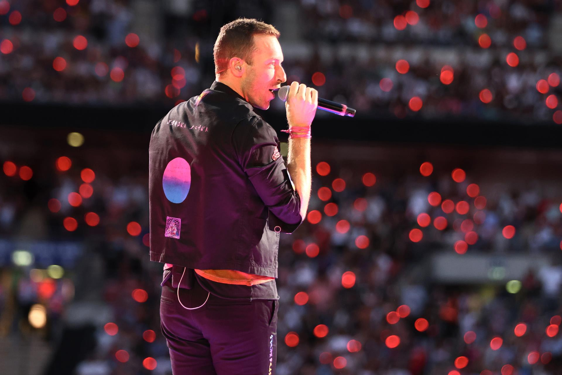 Chris Martin, vocalista de Coldplay, durante un concierto en Londres / Suzan Moore/PA Wire/dpa