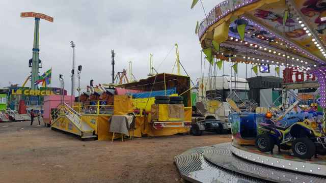 Elementos de la feria de atracciones de Santa Coloma / ARCHIVO - AYUNTAMIENTO DE SANTA COLOMA