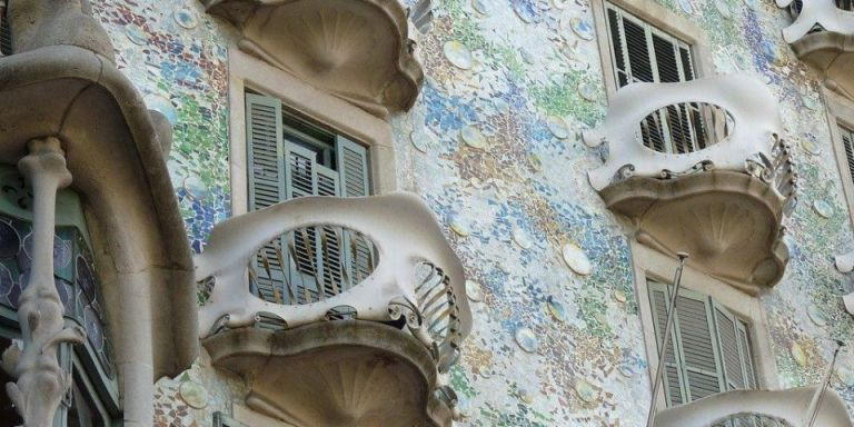 Imagen de Casa Batlló, uno de los patrimonios culturales de Barcelona / Myrra - PIXABAY