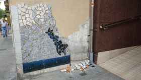 Mosaico de Sant Andreu destrozado / CARLOS RODRÍGUEZ