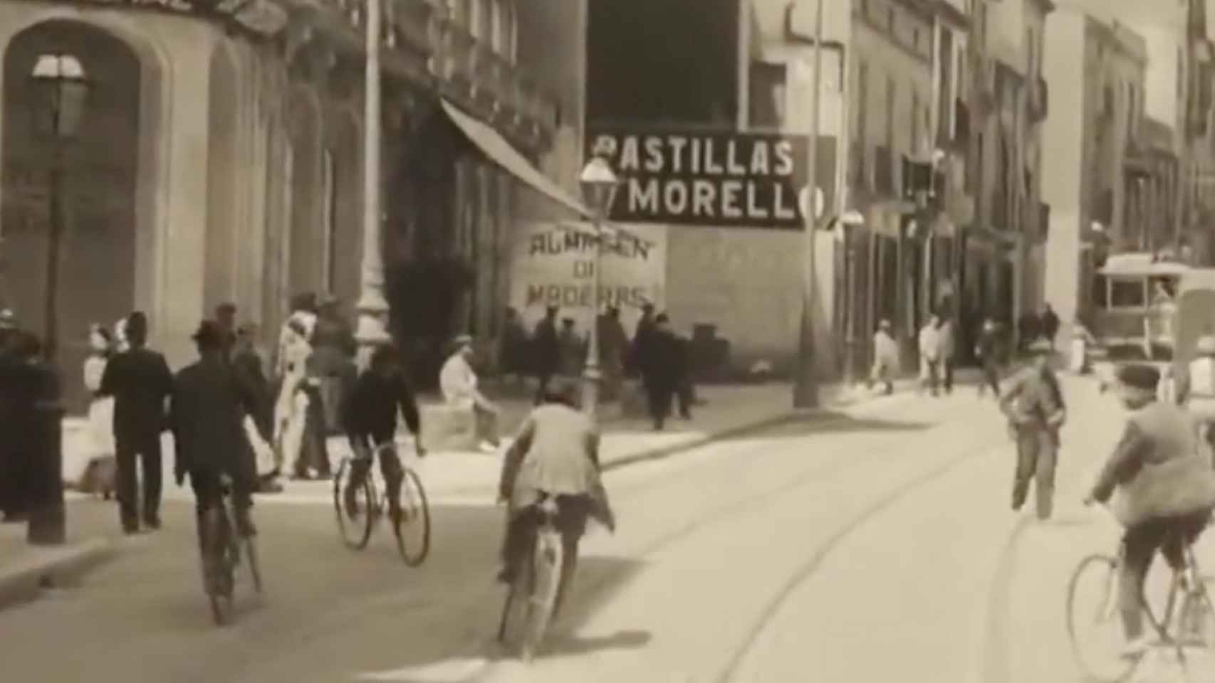 Imágenes de la calle de Gran de Gràcia en 1909 / FILMOTECA DE CATALUNYA