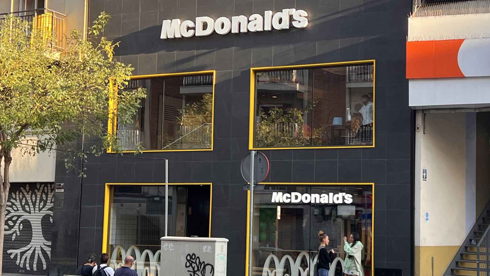 Fachada del restaurante McDonald's de Horta-Guinardó, en Barcelona / MCDONALD'S