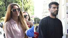 Shakira y Piqué a su llegada al despacho de abogados en Barcelona / EUROPA PRESS