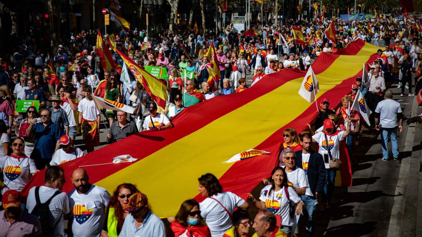 Asistentes a la manifestación central del 12 de octubre en Barcelona / EUROPA PRESS - Kike Rincón
