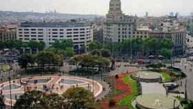 La plaza de Catalunya de Barcelona en una imagen de archivo / ARCHIVO