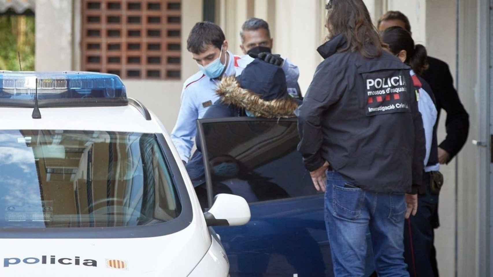 Un detenido por los Mossos d'Esquadra en Barcelona en una imagen de archivo / EFE