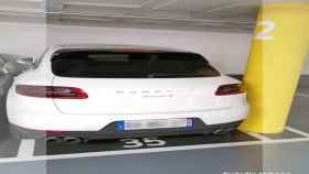 Imagen del coche robado en Francia en un parking de Barcelona  / GUARDIA URBANA