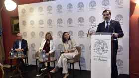 Luis Badrinas, Eva Rosell, Helena Torras y Antonio Delgado, en el Círculo Ecuestre para debatir sobre el Barcelona Health Hub / CE