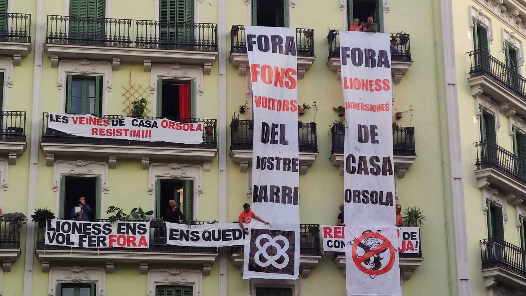 Protesta en la Casa Orsola / VEÏNES CASA ORSOLA