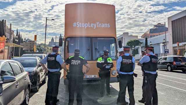 Bus de Hazte Oír en plaza de España / HAZTE OÍR