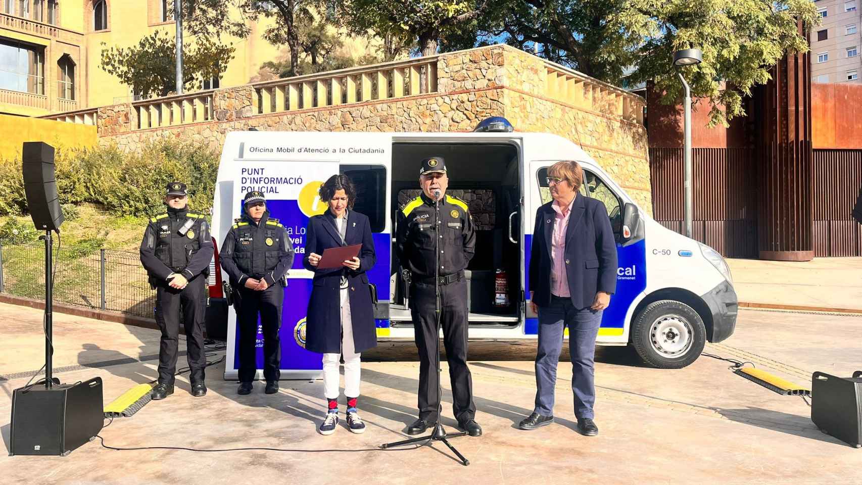 La alcaldesa Núria Parlon y el intendente mayor Roberto Jorge anuncian las nuevas medidas policiales / ÁNGELA VÁZQUEZ