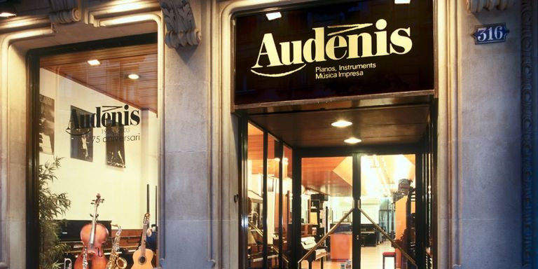 Tienda de música Audenis, en la calle de València
