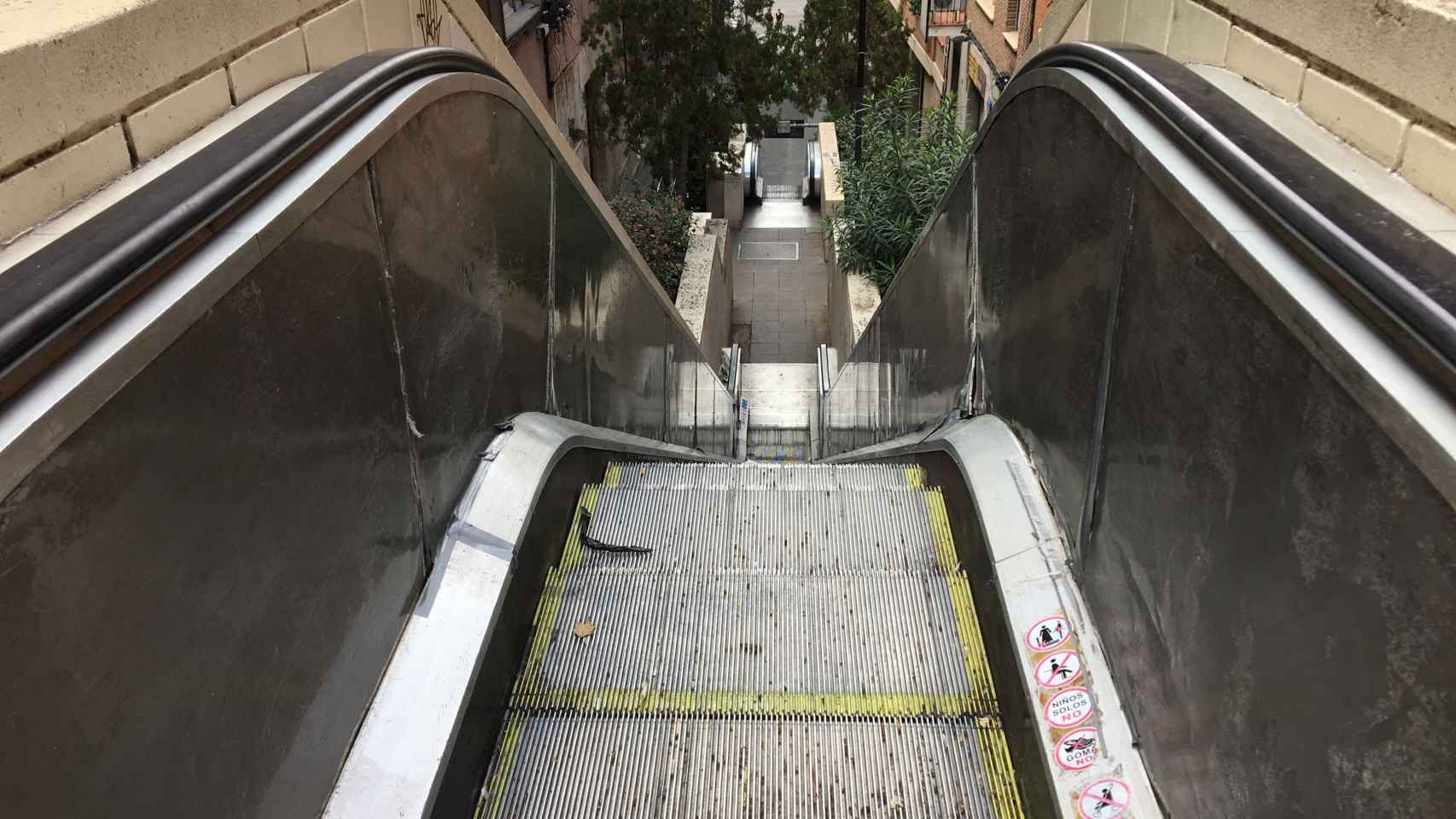 Escaleras automáticas en la Baixada de la Glòria / METRÓPOLI - RP