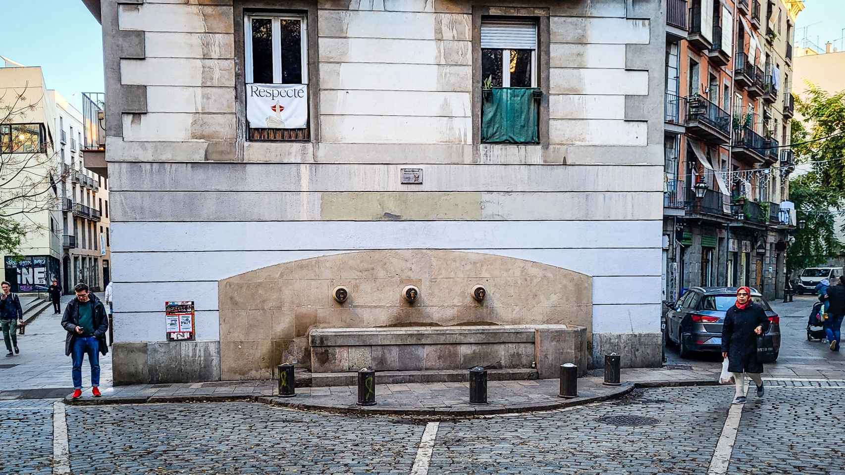 Imagen de la fuente en la plaza de Sant Agustí, donde se encuentra la fuente de Marieta