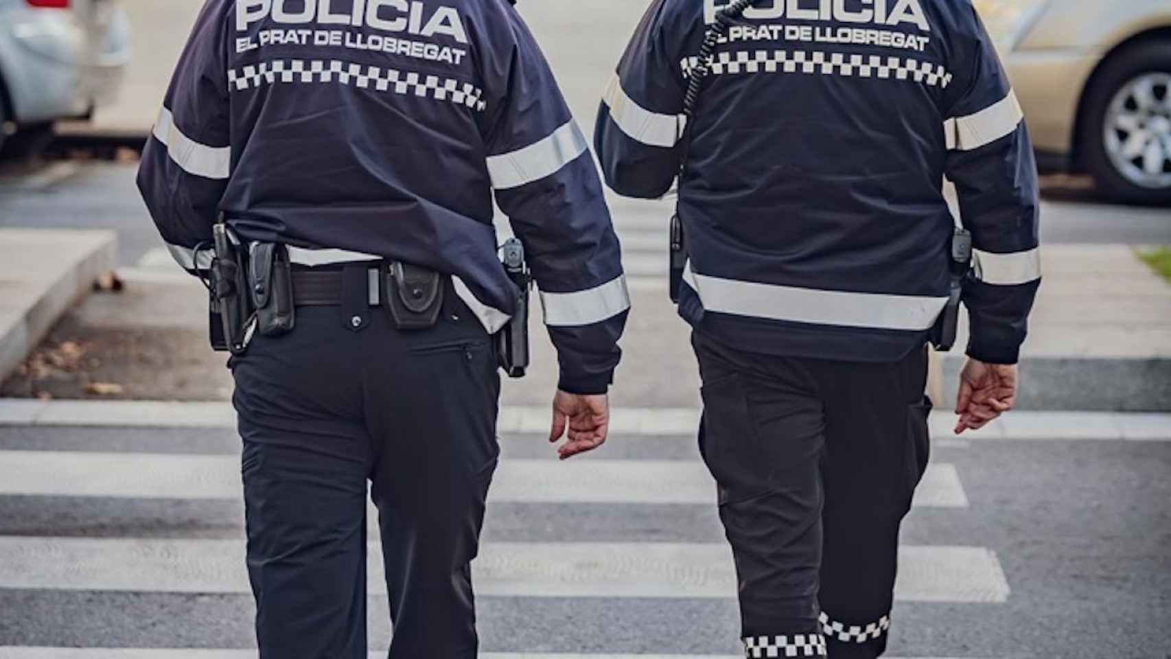 La Policía Local del Prat de Llobregat patrulla las calles / AJUNTAMENT EL PRAT