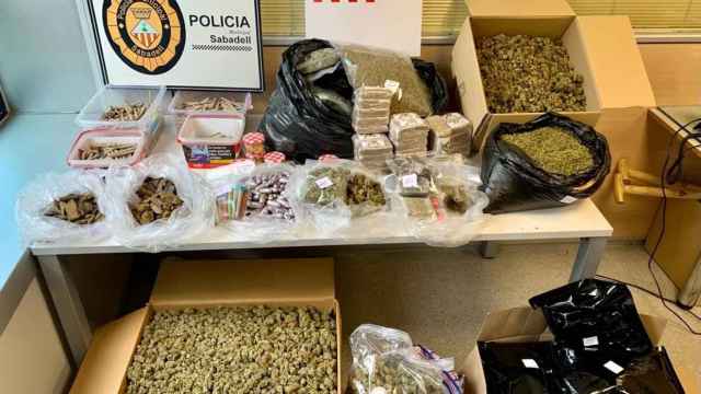 Material decomisado por mossos en Sabadell / Mossos d'Esquadra