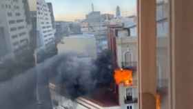 Incendio en un piso del Poblenou en Barcelona / TWITTER - @ElBufoDelDrac