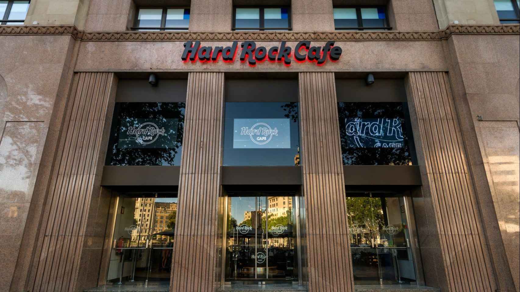 Exterior del Hard Rock Cafe de Barcelona / HARD ROCK CAFE