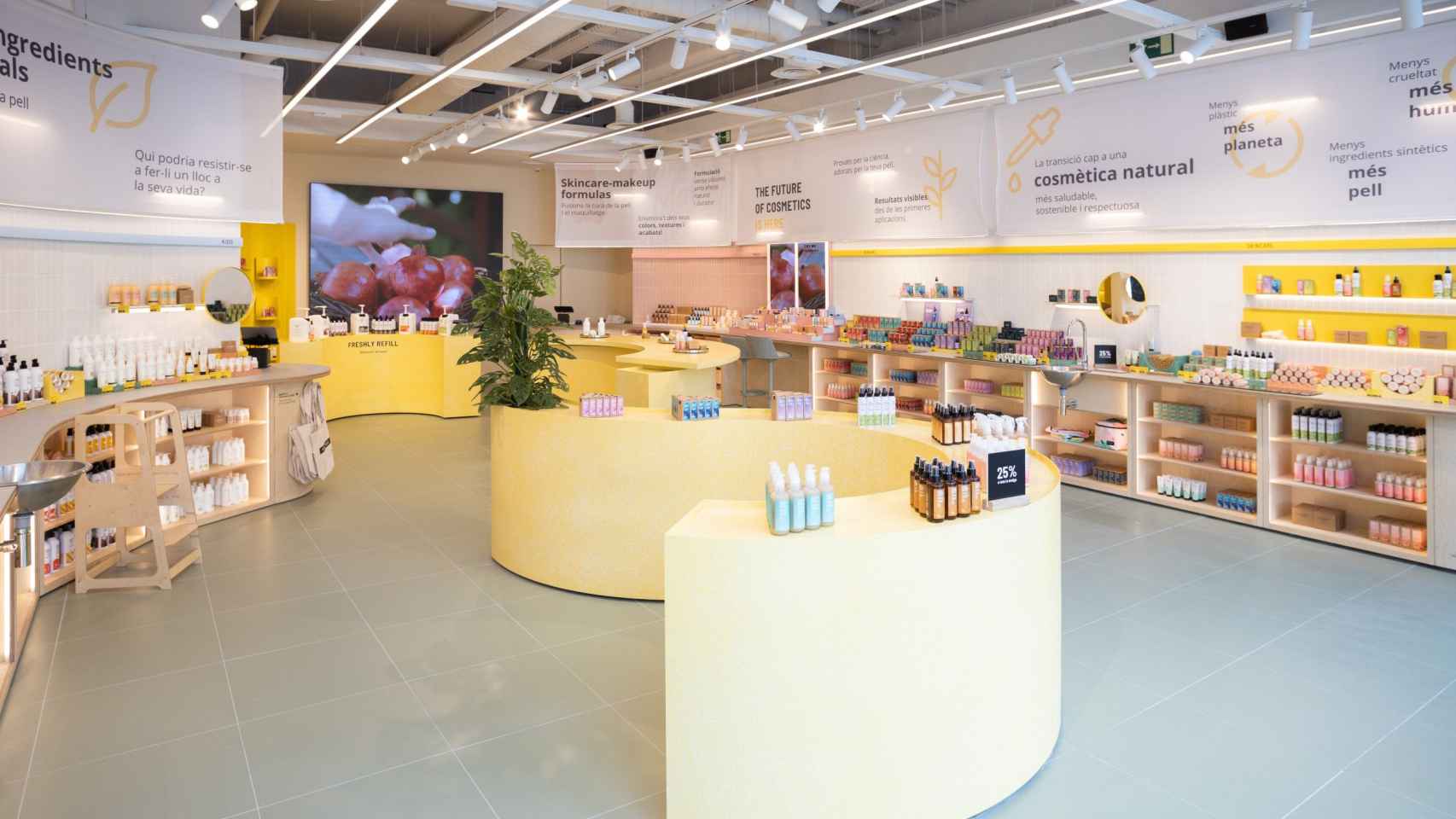 Interior de una tienda de Freshly Cosmetics / CEDIDA