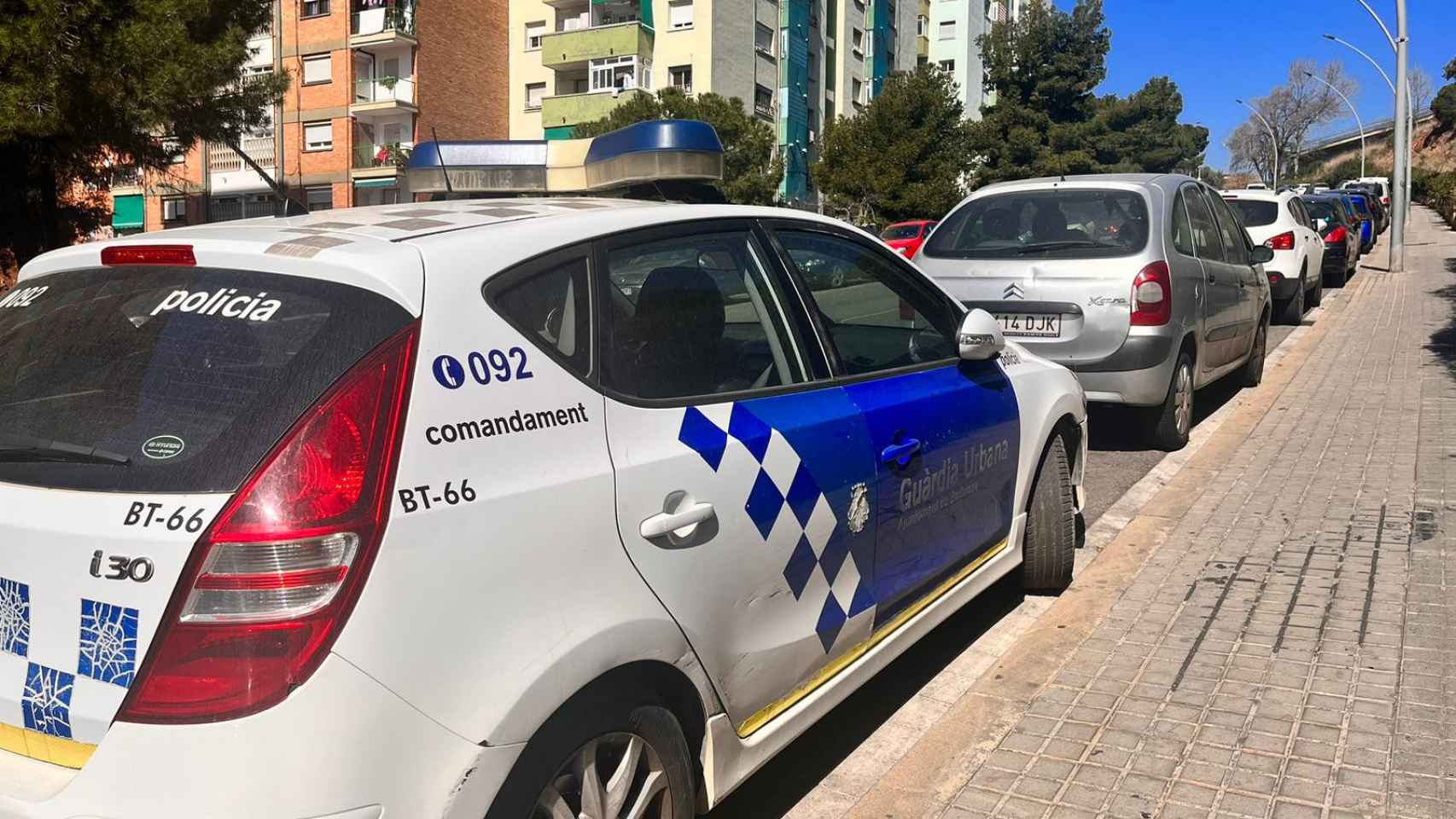 Un coche de la Guardia Urbana de Badalona / AV -METRÓPOLI