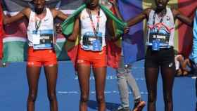 Ganadoras de la Maratón de Barcelona en categoría femenina / ESPORTS AJ BCN