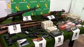 Las armas encontradas por la Guardia Civil / GUARDIA CIVIL