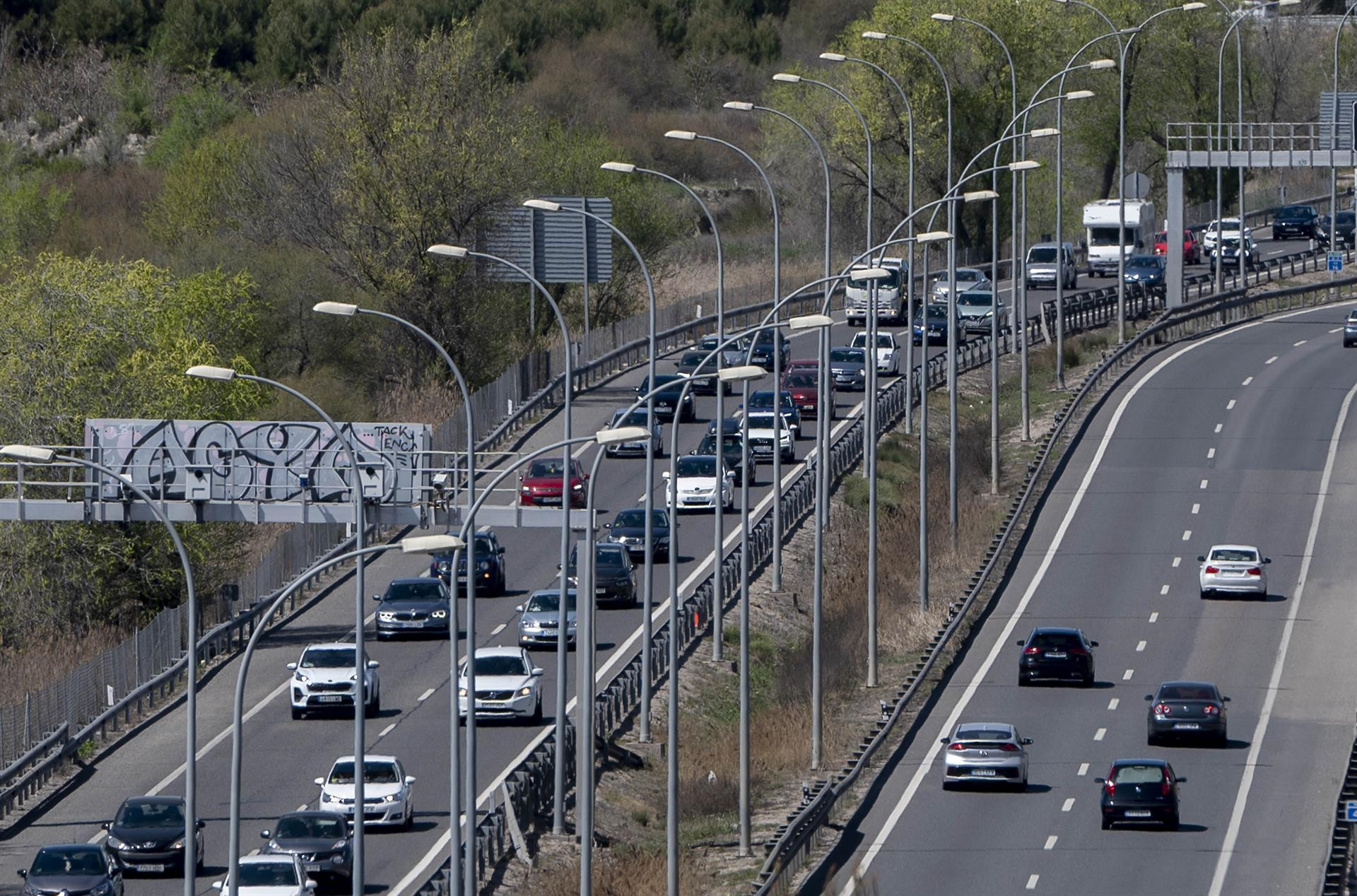 Una imagen de archivo de tráfico en Barcelona / EUROPA PRESS