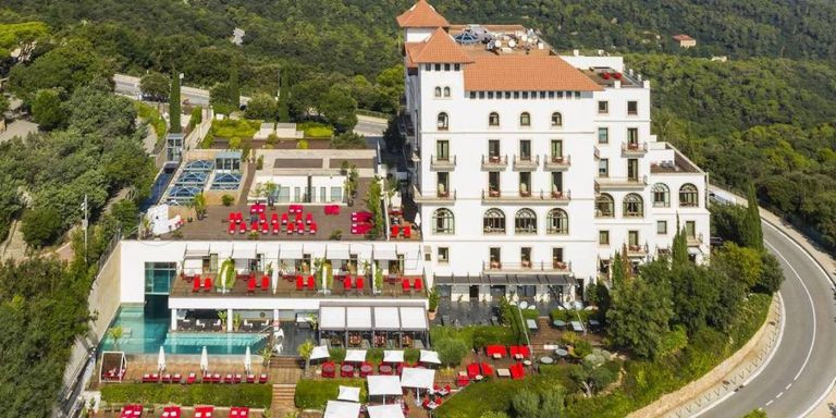 Hotel Gran Florida ubicado en el Tibidabo / HOTEL GRAN FLORIDA
