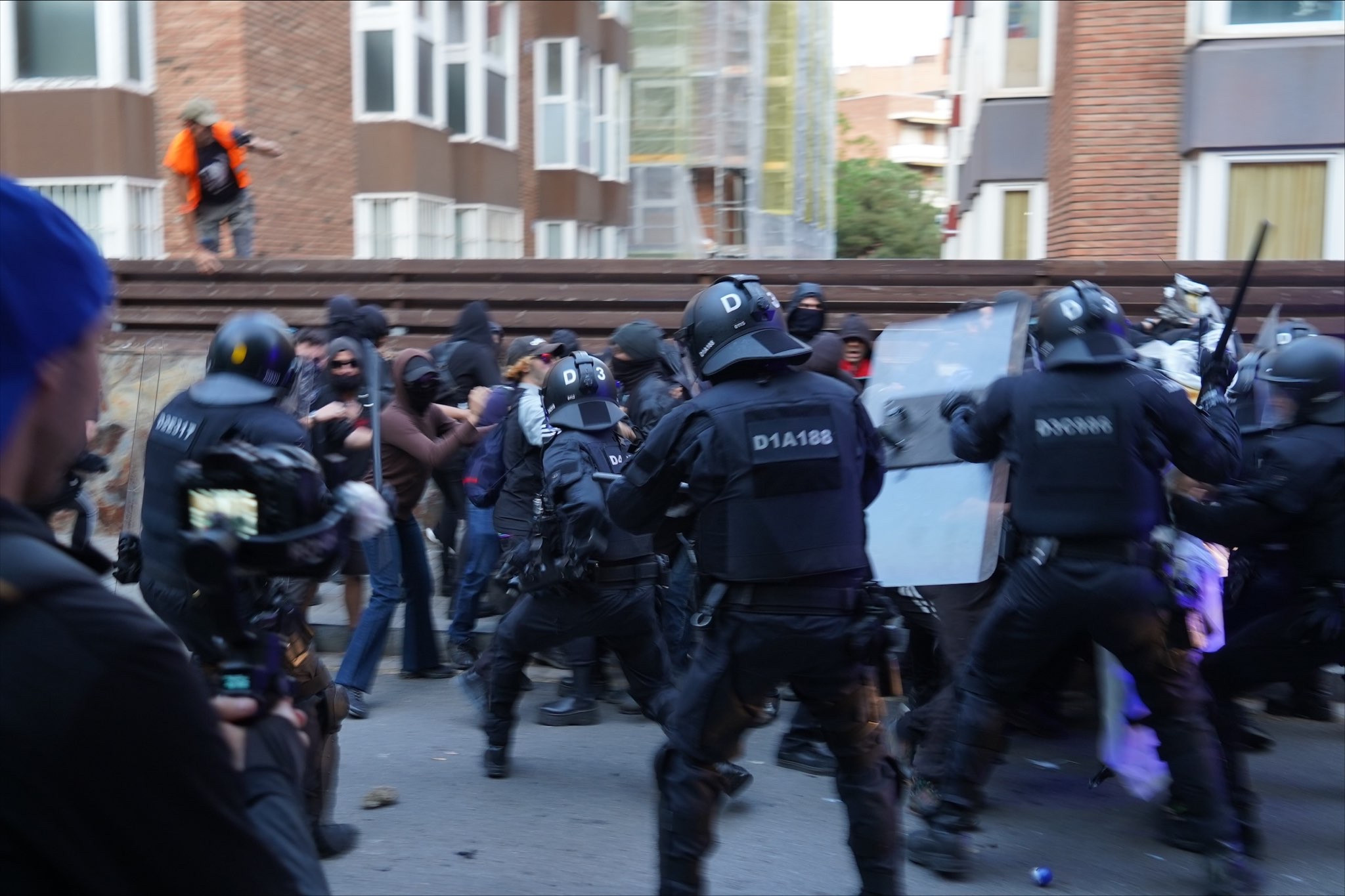 Cargas policiales contra los okupas de la Bonanova / GALA ESPÍN