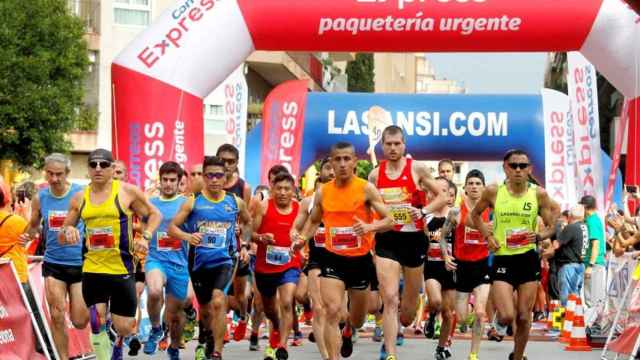 Participantes en anteriores ediciones de la carrera por la ELA / AJUNTAMENT SANT ADRIÀ