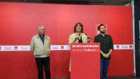 Lluís Rabell, Laia Bonet y Ferran Pedret, en la sede del PSC de Barcelona / MA