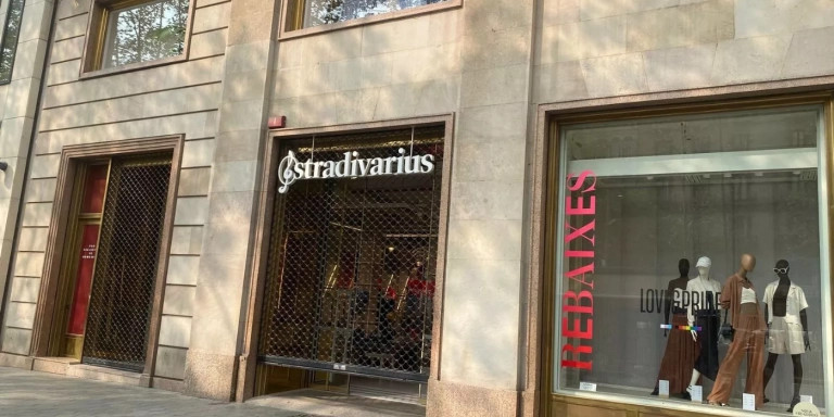 La actual tienda de Stradivarius en el paseo de Gràcia / METRÓPOLI