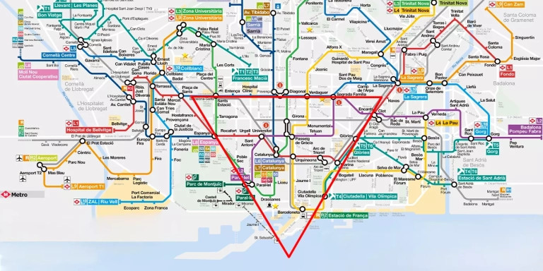 Fotomontaje del 'Triángulo Rojo' de Barcelona, sobre un mapa de la red del suburbano / TMB