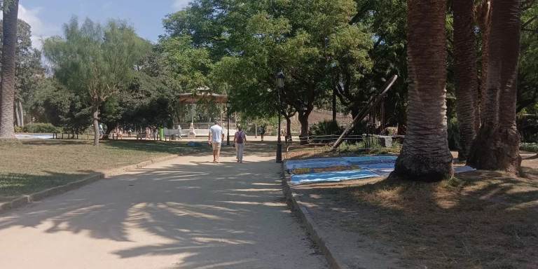 Venta ambulante en el parque de la Ciutadella / MA