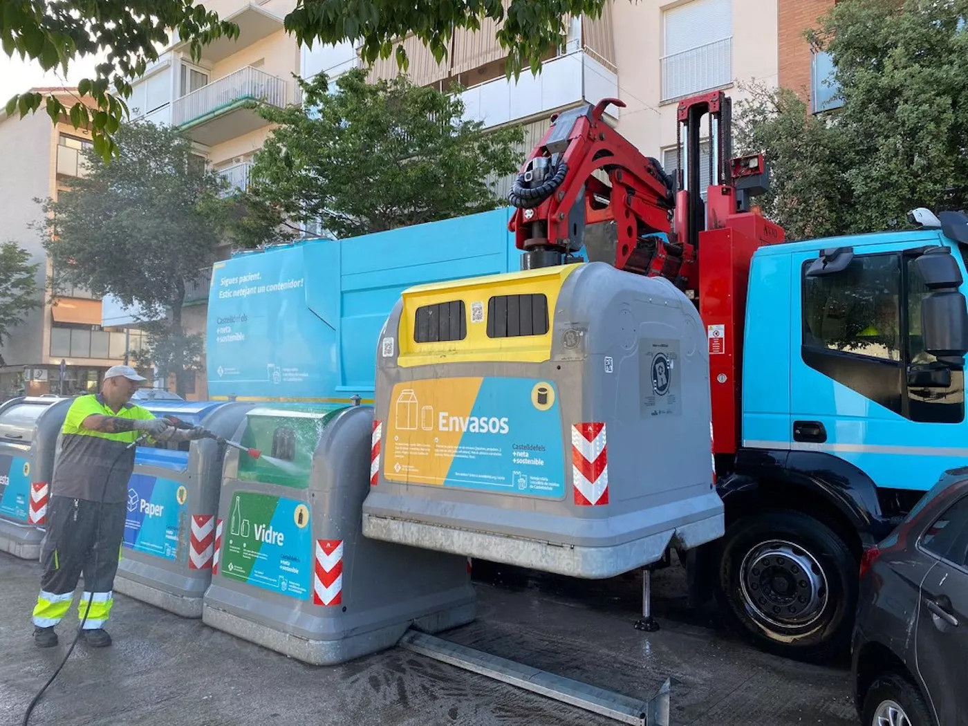 Nuevas medidas para limpiar las calles de Castelldefels / AJ CASTELLDEFELS