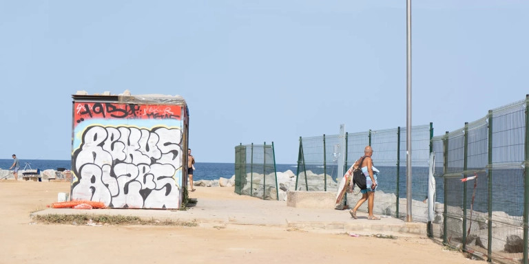 Caseta de los socorristas de la playa de Sant Adrià de Besòs  / GALA ESPÍN