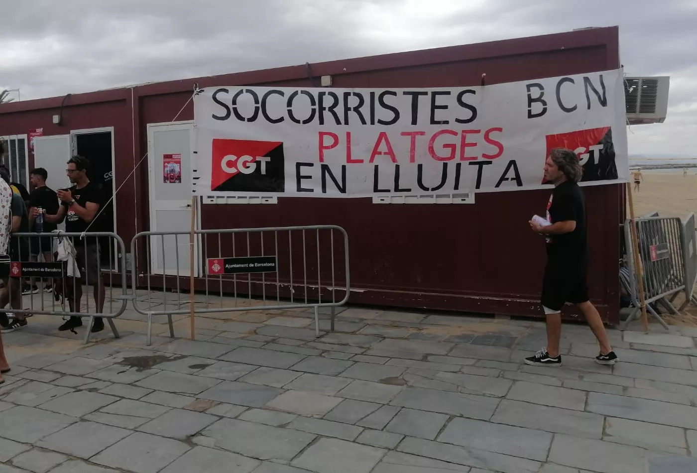 Los socorristas de Barcelona, en huelga / ANDONI BERNÁ - METRÓPOLI