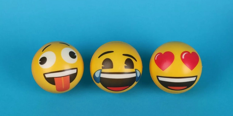 Tres emojis / Ann H. / PEXELS