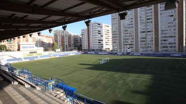 Campo de fútbol del CE Europa / AJ. BARCELONA