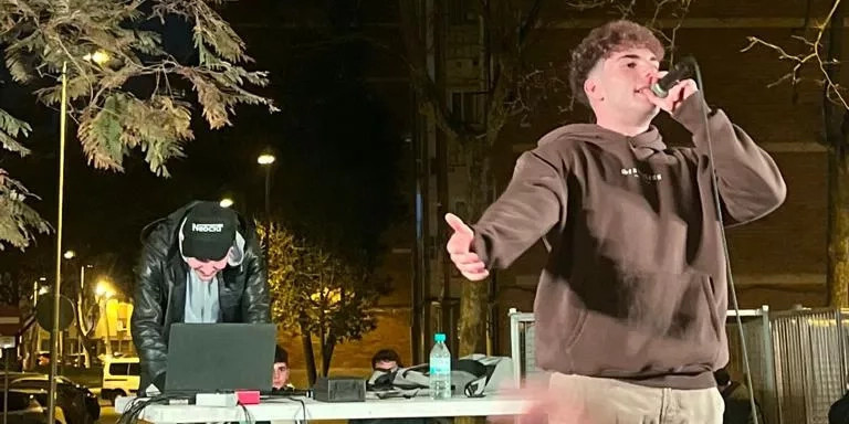 Datoji durante una actuación en Sant Adrià / CEDIDA
