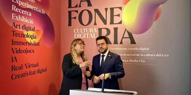 La consellera de Cultura, Natàlia Garriga, y el presidente de la Generalitat, Pere Aragonès, en la presentación del nuevo centro de cultura digital que albergará la Antigua Foneria de Barcelona / EUROPA PRESS