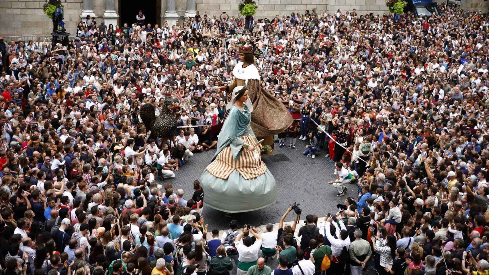 Los Gigantes de la Ciudad durante la celebración de las Fiestas de la Mercè / Kike Rincón - EP - Archivo