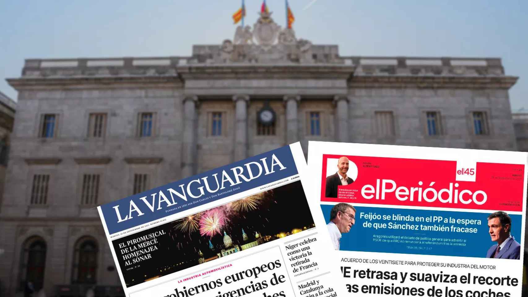 Fotomontaje donde aparecen las portadas en papel de 'La Vanguardia' y 'El Periódico de Catalunya' con la fachada del Ayuntamiento de Barcelona de fondo / METRÓPOLI