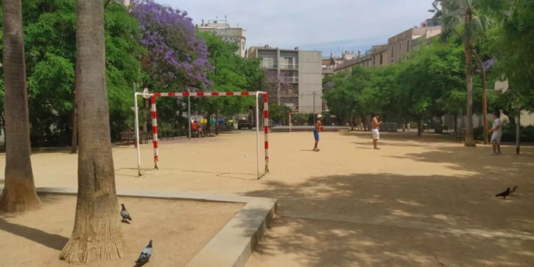 Plaza del 'agujero de la vergüenza' de Barcelona
