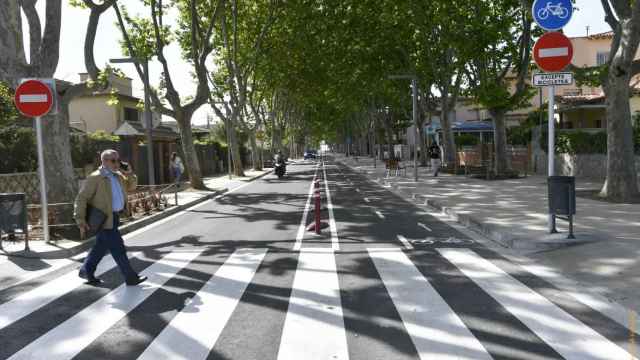 Carril bici de l'Avinguda de la Pineda en Castelldefels / CEDIDA