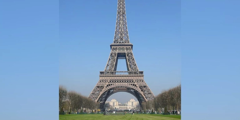 La Torre Eiffel / WIKI