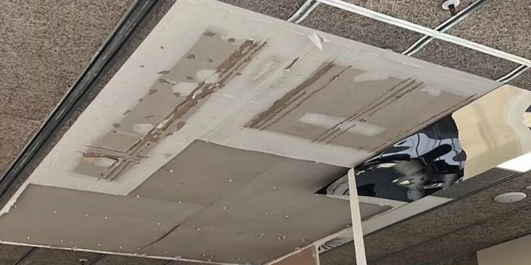 Incidente en los techos de la Biblioteca Sagrada Família / Defensem Biblios BCN