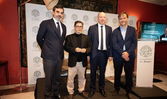 El presidente del Círculo Ecuestre, Antonio Delgado; Manel Manchón y Gonzalo Bernardos, en el Círculo Ecuestre / CE