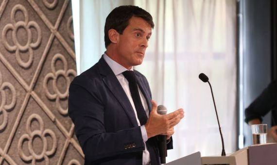 Manuel Valls, en una comparecencia ante los medios en el Hotel Calderón de Barcelona / JORDI ROMERO